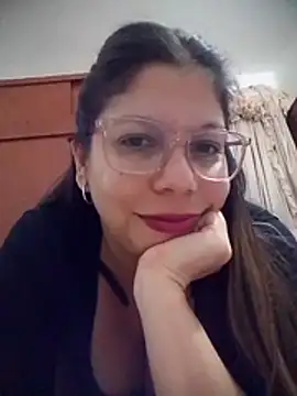 Snapshot of Carliina_Soussa chatting on 21, 5, 2026 Carliina Soussa online show from 21, 5, 2026