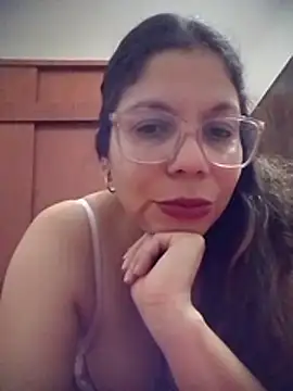Snapshot of Carliina_Soussa chatting on 28, 5, 2026 Carliina Soussa online show from 28, 5, 2026