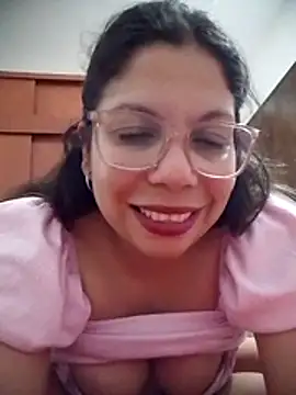 Snapshot of Carliina_Soussa chatting on 29, 5, 2026 Carliina Soussa online show from 29, 5, 2026