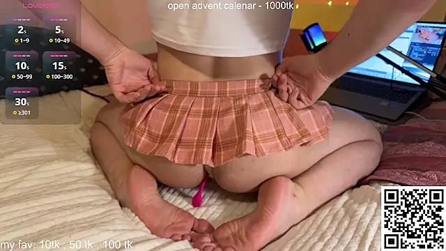 Snapshot of curlyboyy_ chatting on 1, 12, 2024 curlyboyy online show from 1, 12, 2024