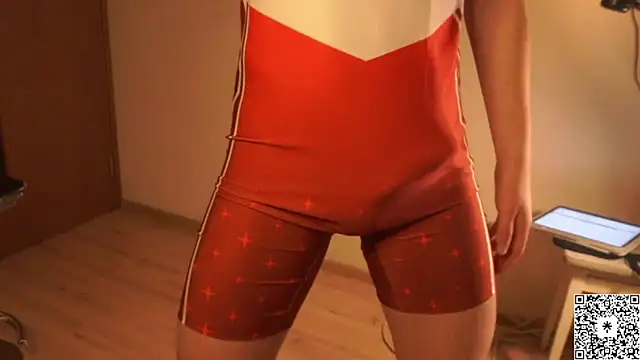 Snapshot of curlyboyy_ chatting on 24, 2, 2025 curlyboyy online show from 24, 2, 2025