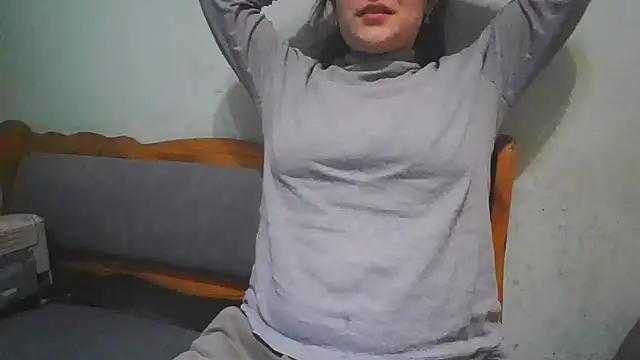 Snapshot of MikaKors chatting on 18, 2, 2025 MikaKors online show from 18, 2, 2025