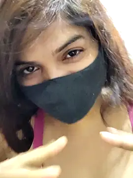 Snapshot of illay_love chatting on 5, 5, 2026 illay love online show from 5, 5, 2026