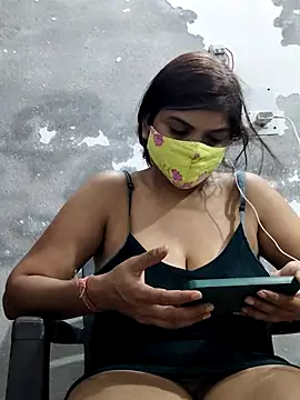 Snapshot of illay_love chatting on 6, 5, 2026 illay love online show from 6, 5, 2026