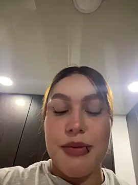 Snapshot of SofiaJoness_ chatting on 4, 5, 2026 SofiaJoness online show from 4, 5, 2026
