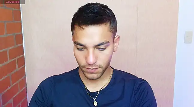 Leandro valenzuela online show from 28, 2, 2025