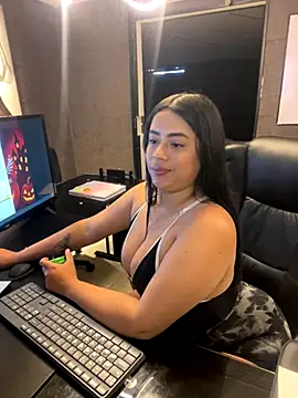 ElaaPerez online show from 23, 10, 2025