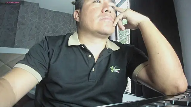 Snapshot of Jhonatan_Morales_S chatting on 28, 2, 2025 Jhonatan Morales S online show from 28, 2, 2025