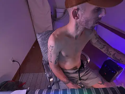 Snapshot of RuffClvb chatting on 16, 2, 2025 RuffClvb online show from 16, 2, 2025