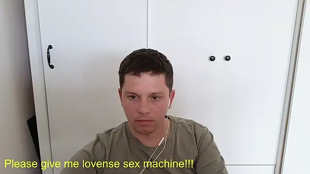 Snapshot of BigL0ve chatting on 19, 4, 2026 BigL0ve online show from 19, 4, 2026