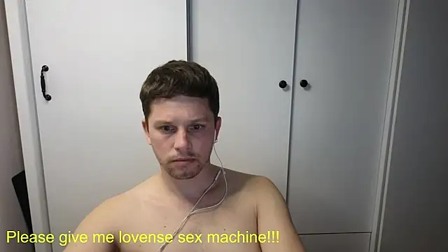 Snapshot of BigL0ve chatting on 4, 5, 2026 BigL0ve online show from 4, 5, 2026