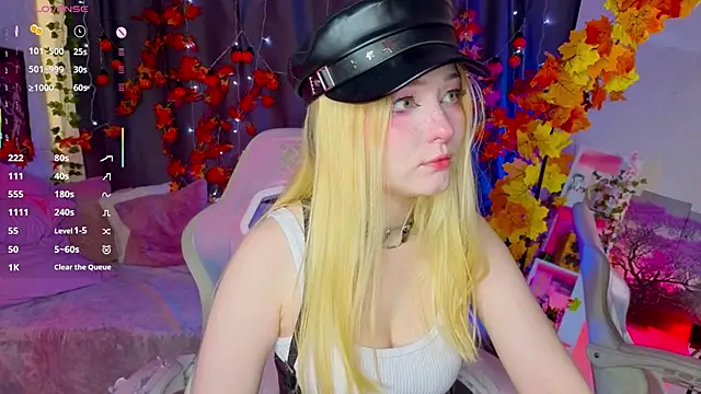 ElswythCovil online show from 22, 10, 2025