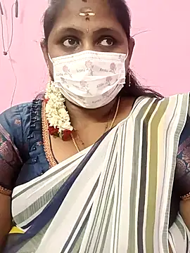 Snapshot of rithikka chatting on 24, 11, 2025 rithikka online show from 24, 11, 2025