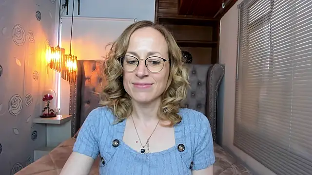 Snapshot of SammySanders chatting on 1, 2, 2025 SammySanders online show from 1, 2, 2025