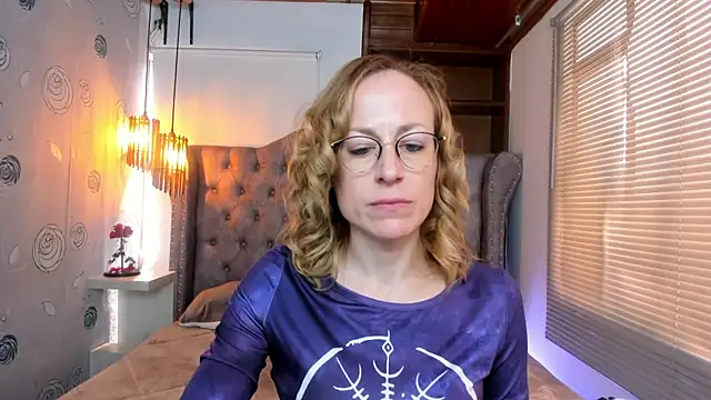 Snapshot of SammySanders chatting on 4, 2, 2025 SammySanders online show from 4, 2, 2025