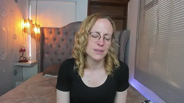 Snapshot of SammySanders chatting on 4, 3, 2025 SammySanders online show from 4, 3, 2025