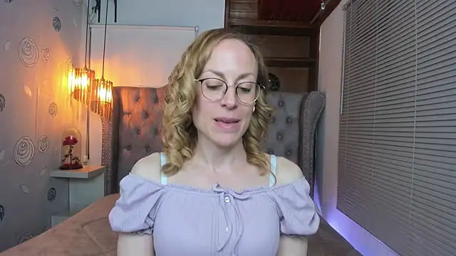 Snapshot of SammySanders chatting on 5, 3, 2025 SammySanders online show from 5, 3, 2025