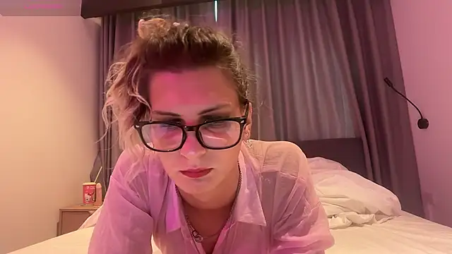 Alice Pinkhead online show from 12, 1, 2026