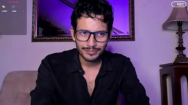 Nicholasrodrii online show from 13, 12, 2025