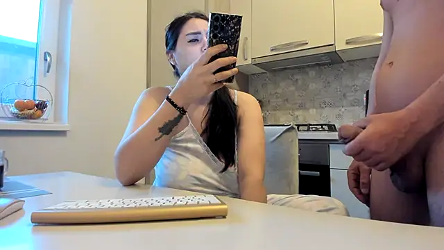 Snapshot of cuplu29 chatting on 18, 5, 2026 cuplu29 online show from 18, 5, 2026