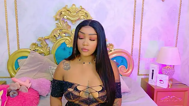 SalomeRestrepo online show from 17, 7, 2026