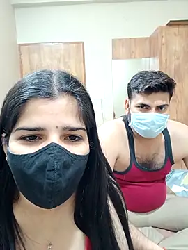 Snapshot of aaliya_bhattt chatting on 5, 3, 2025 aaliya bhattt online show from 5, 3, 2025