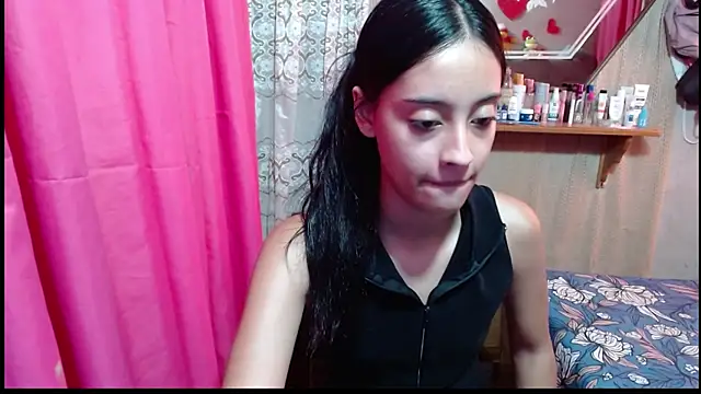 Snapshot of Lunawillis chatting on 21, 4, 2026 Lunawillis online show from 21, 4, 2026