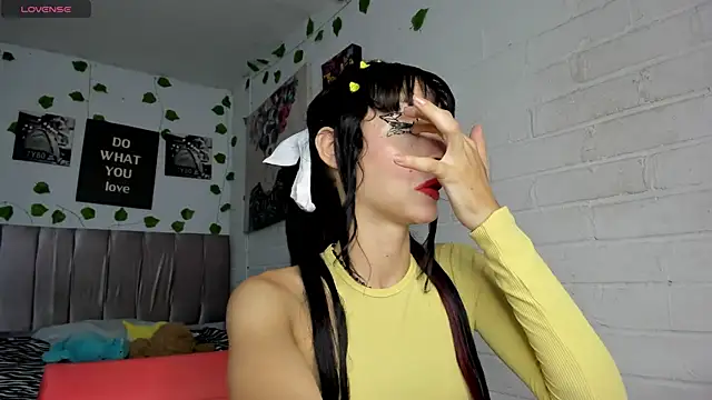 Snapshot of katt__black__ chatting on 24, 4, 2026 katt black online show from 24, 4, 2026