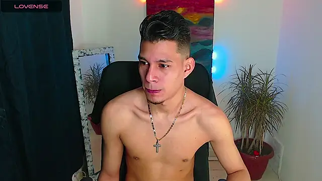 Snapshot of dirtyboy_23 chatting on 28, 10, 2025 dirtyboy 23 online show from 28, 10, 2025