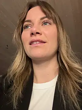 Snapshot of Milla__one chatting on 12, 12, 2024 Milla  one online show from 12, 12, 2024