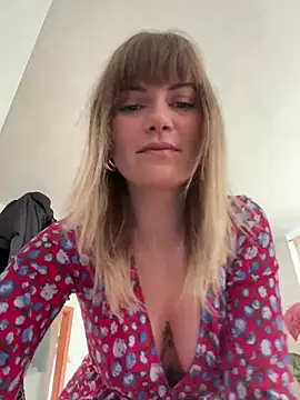 Snapshot of Milla__one chatting on 26, 12, 2024 Milla  one online show from 26, 12, 2024