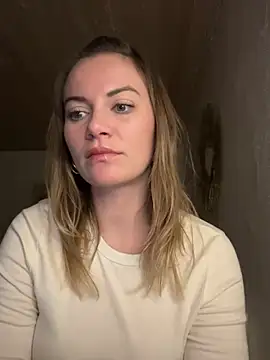 Snapshot of Milla__one chatting on 27, 12, 2024 Milla  one online show from 27, 12, 2024