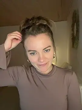 Snapshot of Milla__one chatting on 5, 1, 2025 Milla  one online show from 5, 1, 2025