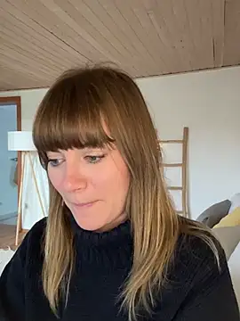 Snapshot of Milla__one chatting on 7, 1, 2025 Milla  one online show from 7, 1, 2025