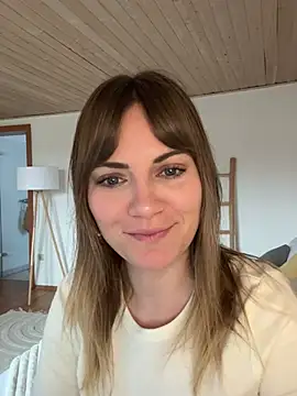 Snapshot of Milla__one chatting on 9, 1, 2025 Milla  one online show from 9, 1, 2025