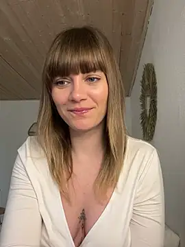 Snapshot of Milla__one chatting on 11, 2, 2025 Milla  one online show from 11, 2, 2025