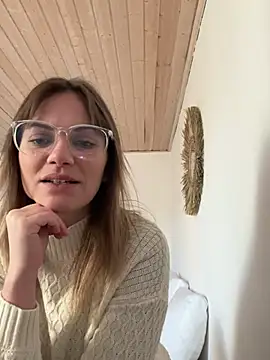 Snapshot of Milla__one chatting on 18, 2, 2025 Milla  one online show from 18, 2, 2025