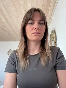 Snapshot of Milla__one chatting on 18, 3, 2025 Milla  one online show from 18, 3, 2025