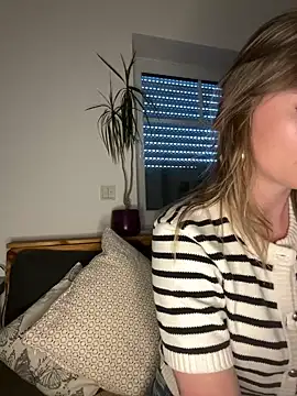 Snapshot of Milla__one chatting on 19, 3, 2025 Milla  one online show from 19, 3, 2025