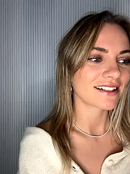 Snapshot of Milla__one chatting on 25, 9, 2025 Milla  one online show from 25, 9, 2025