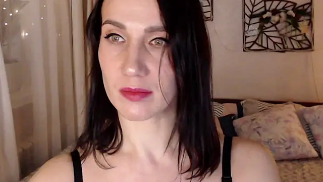 pepper milf online show from 9, 1, 2025