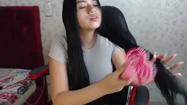 kayla k18 online show from 10, 11, 2025