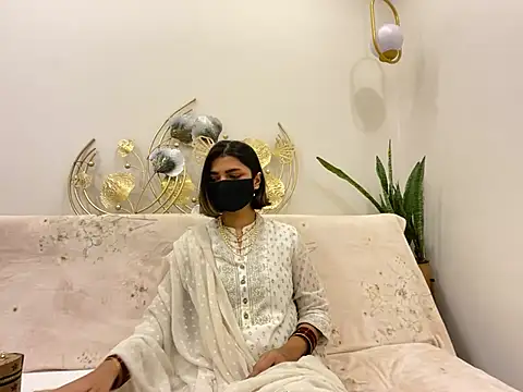 MaYaa  11 online show from 14, 2, 2025