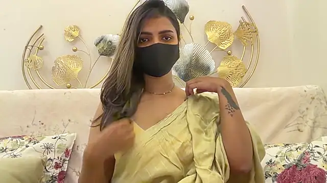 Snapshot of MaYaa__11 chatting on 21, 5, 2026 MaYaa 11 online show from 21, 5, 2026