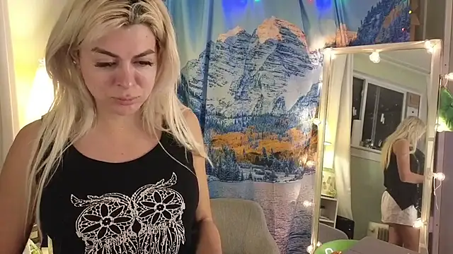 cunty tranny lydia online show from 3, 2, 2025