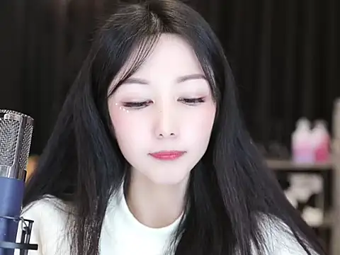 Nuyoah-77 online show from 20, 1, 2025