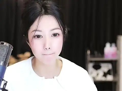 Nuyoah-77 online show from 16, 3, 2025