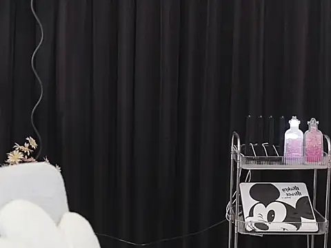 Nuyoah-77 online show from 18, 3, 2026