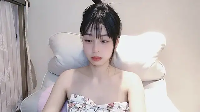 Snapshot of -Hottie chatting on 17, 1, 2025 -Hottie online show from 17, 1, 2025