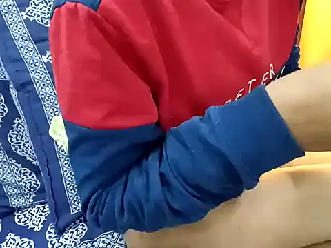 Snapshot of GoldnessAishu chatting on 6, 12, 2024 GoldnessAishu online show from 6, 12, 2024